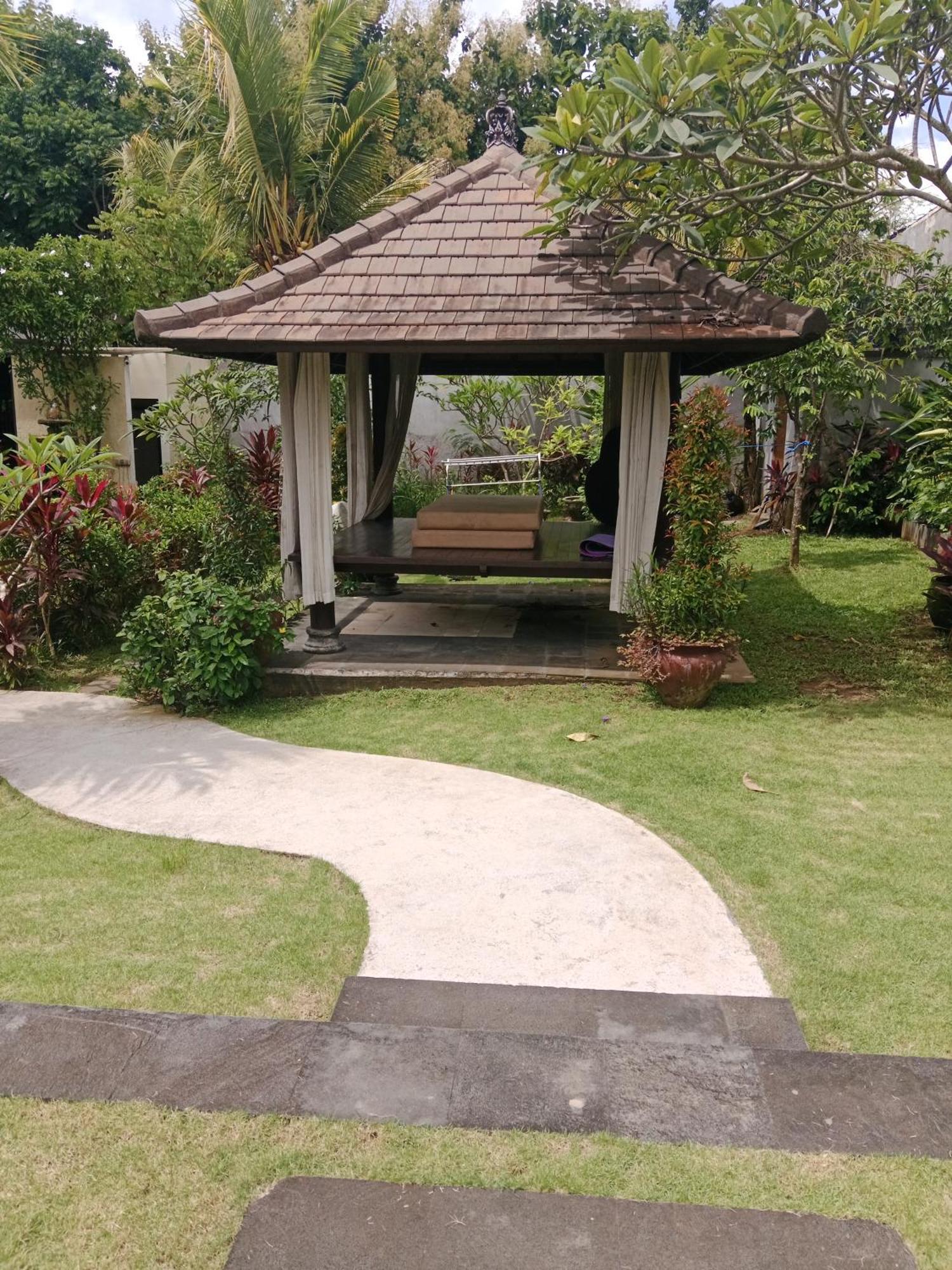 Muaya Villa Jimbaran Εξωτερικό φωτογραφία